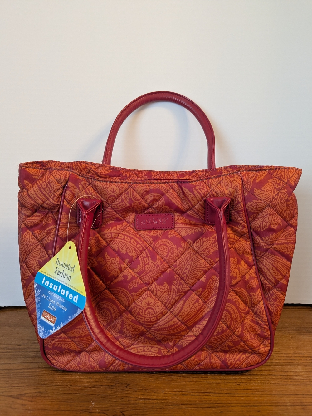 New Quilted Sachi Insulated Lunch Tote Bag in Red-Orange. NWT